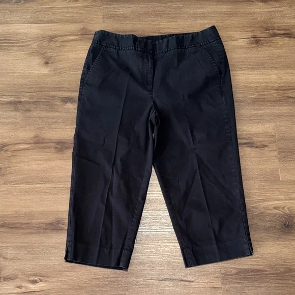 Talbots Black Pedal Pusher Pants. Size 8 - Picture 2 of 5
